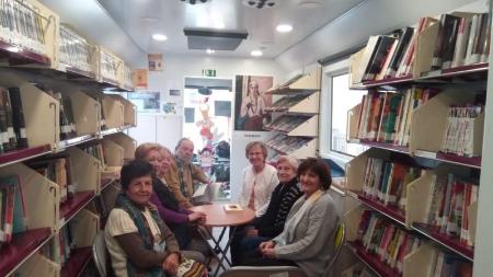 Imagen Los Bibliobuses también celebran el Día de la Mujer con una actividad de lectura que tendrá lugar en Requijada