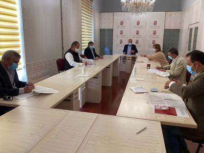 Imagen Sepúlveda, Villacastín, Coca y Pedraza acometerán obras de abastecimiento, pavimentación e infraestructuras deportivas