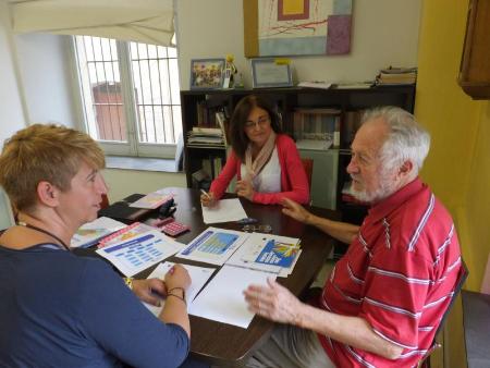 Imagen El ensayista argentino Ezequiel Ander-Egg ha compartido un encuentro técnico con profesionales del Área de Asuntos Sociales