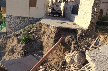 Imagen La Diputación subvencionará el arreglo de un muro en una vía principal de Cuevas de Provanco