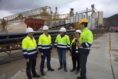 Imagen Industrias del Cuarzo produce 3.000 toneladas de feldespato y arena silícea diarias