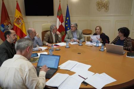 Imagen El Premio Internacional de Poesía Jaime Gil de Biedma de la Diputación ya tiene doce poemarios finalistas, entre los que un tercio opta al flamante Premio Joven